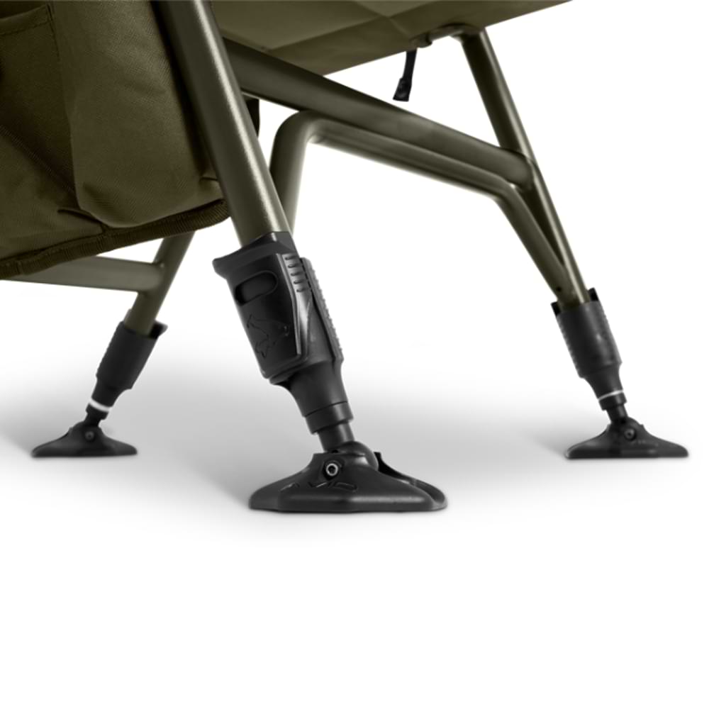 AVID CARP Revolve Armchair