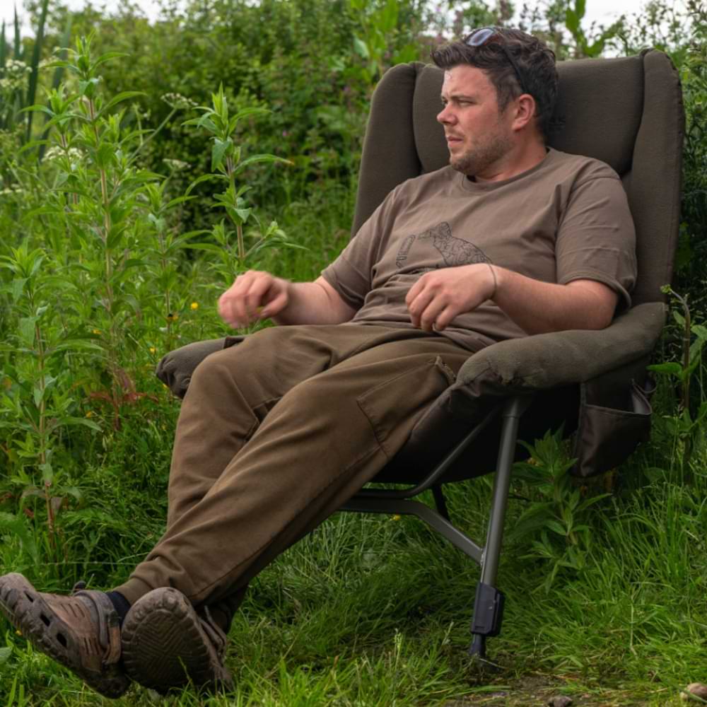 AVID CARP Benchmark Ultra Cozy Chair