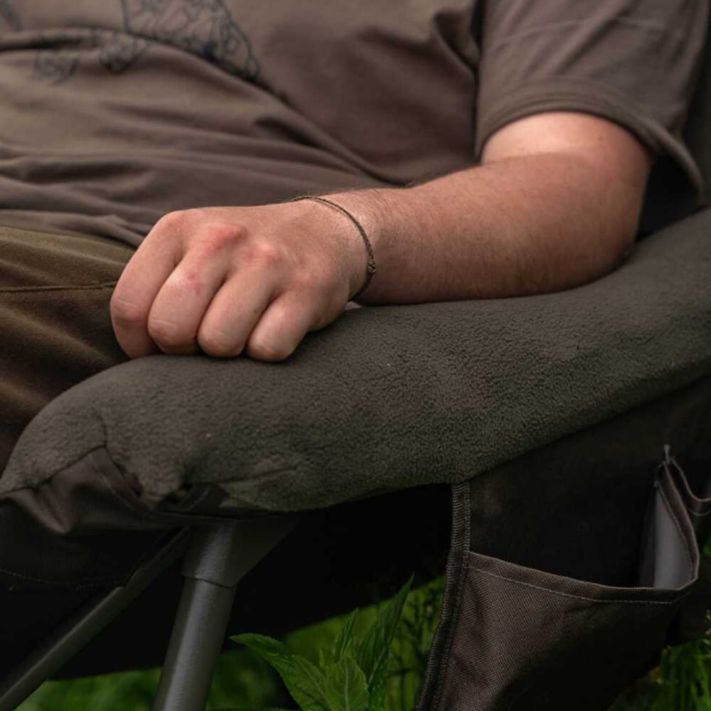 AVID CARP Benchmark Ultra Cozy Chair