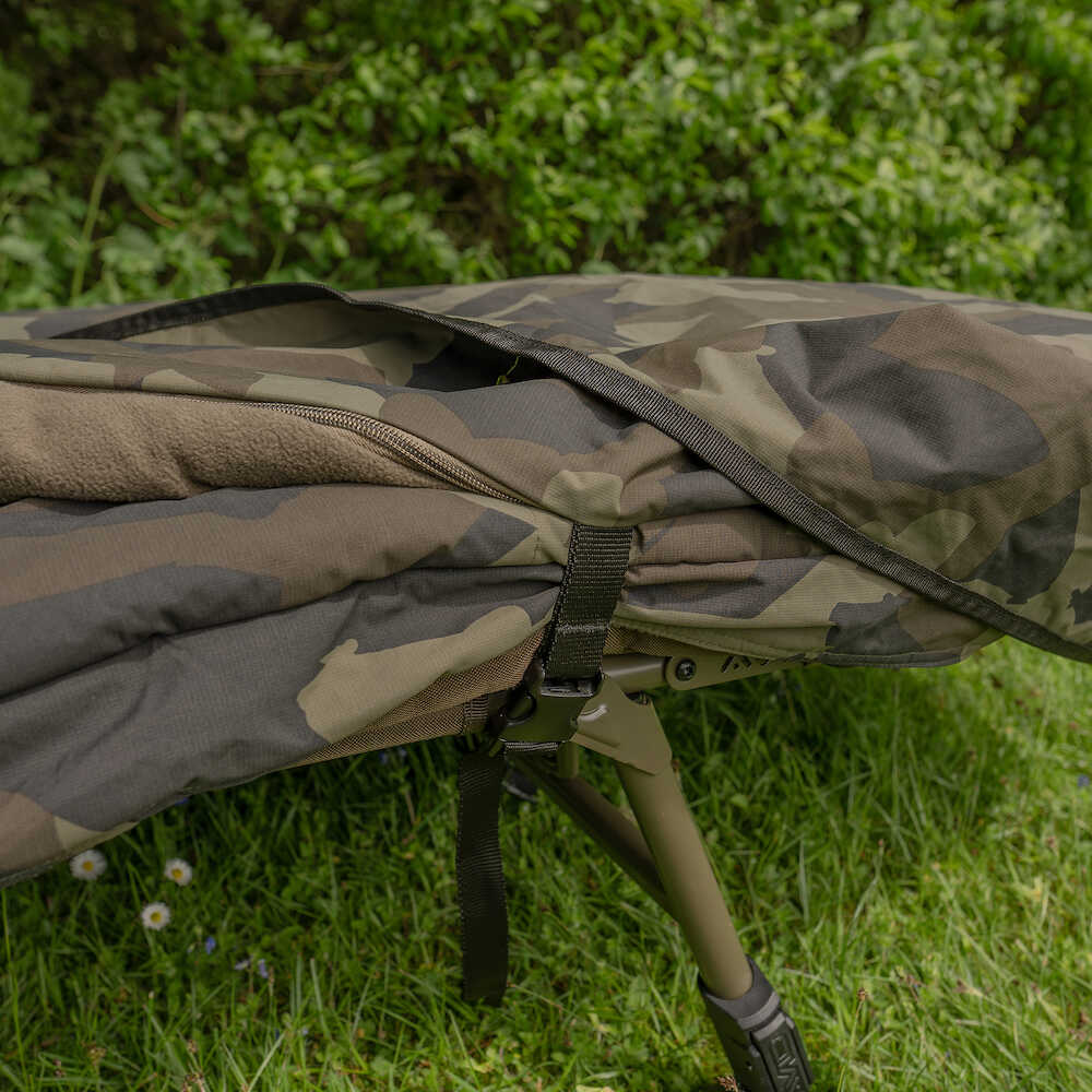 AVID CARP Ripstop Camo Bedchair Cover