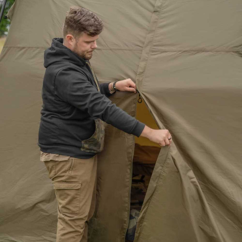 AVID CARP Revolve Screen House