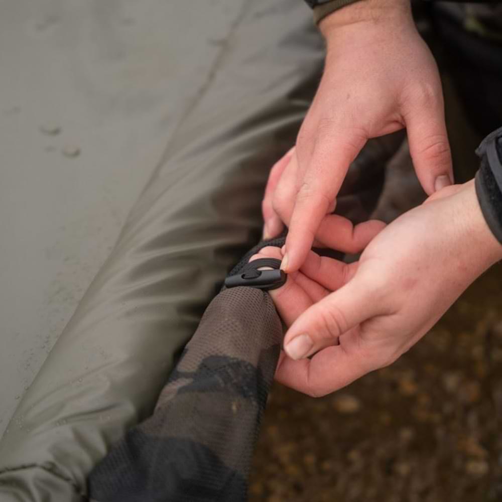 AVID CARP Pro-Tect Safeguard Cradle