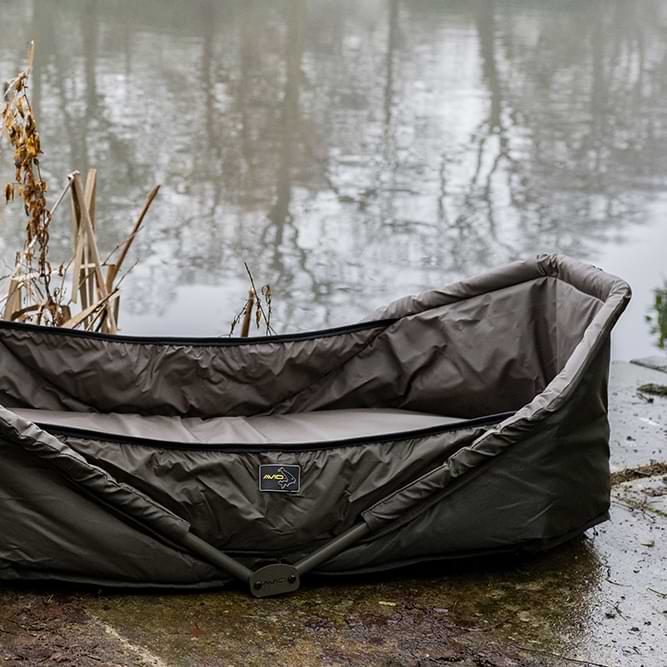 AVID CARP Captive Carp Cots Standard