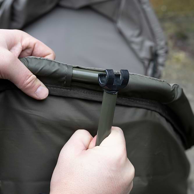 AVID CARP Captive Carp Cots Standard