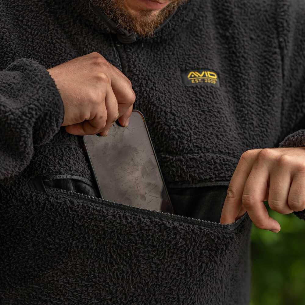 AVID CARP Sherpa Pullover