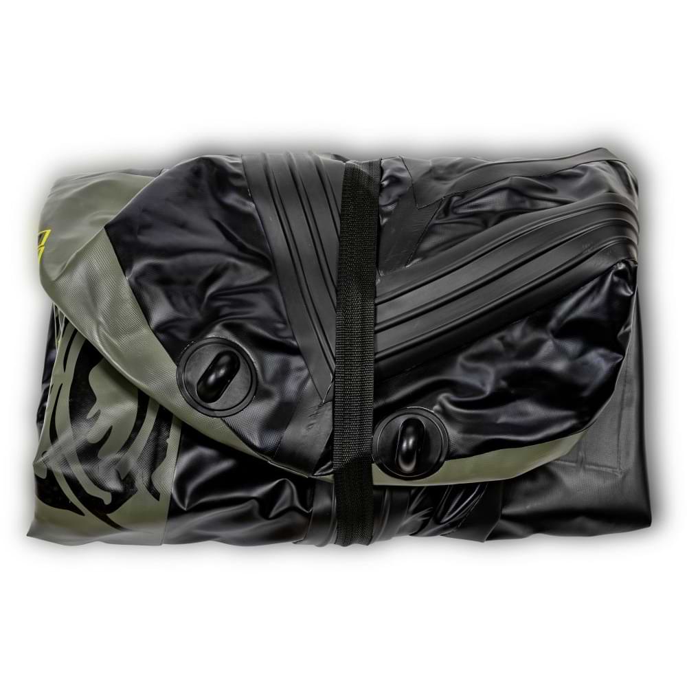 BLACK CAT Battle Boat