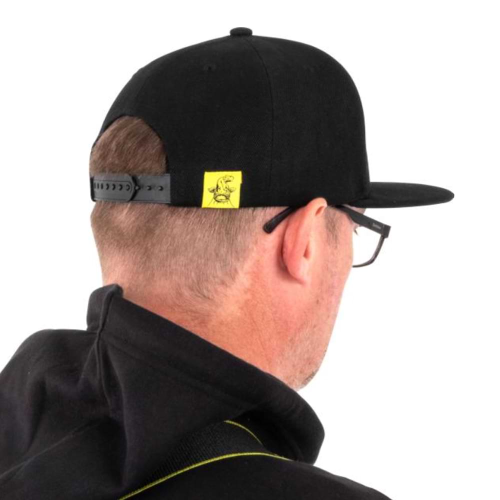 BLACK CAT Black Flat Peak Cap