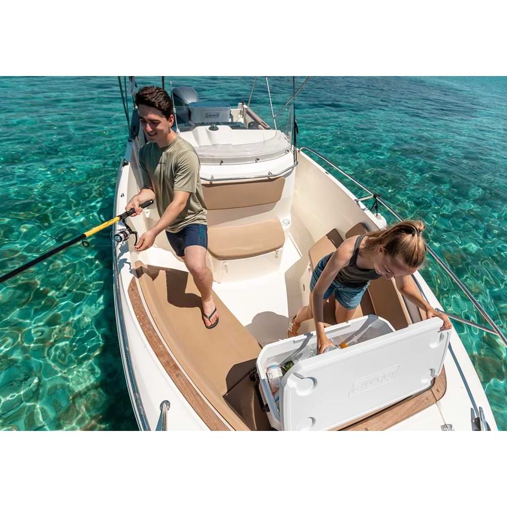 COLEMAN XTREME MARINE 100QT - Wheeled Cooler