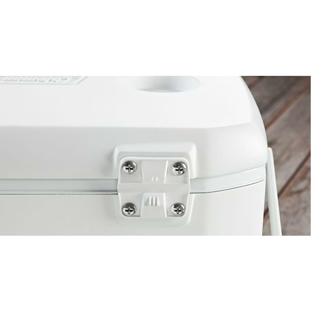 COLEMAN XTREME Marine 28 Quarts 26 L - White 