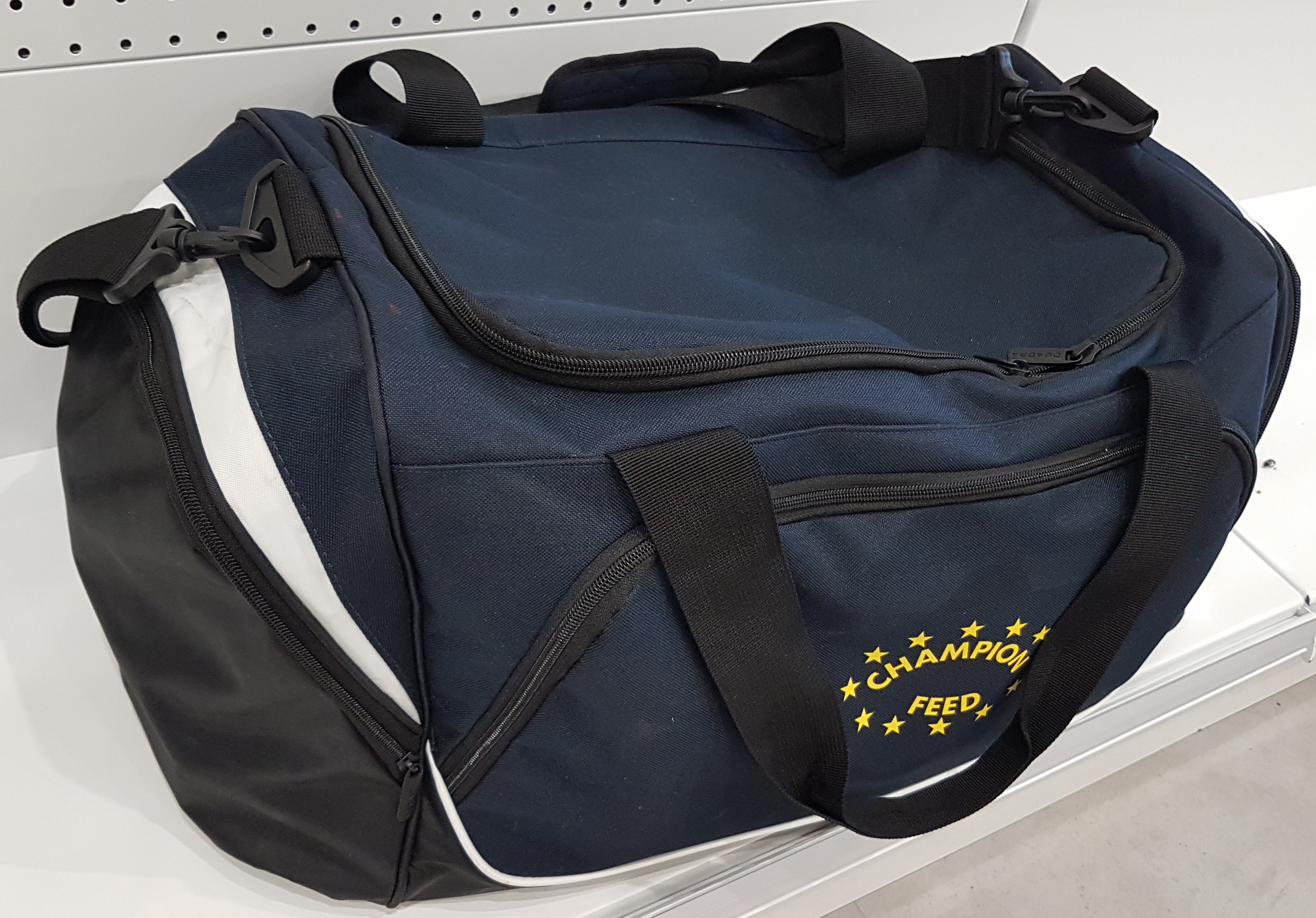 CHAMPION FEED Carryall 55L