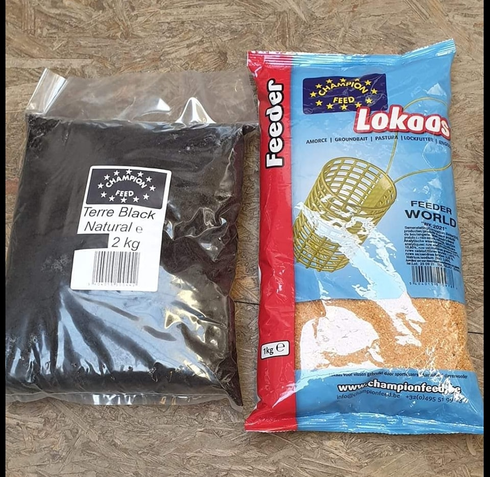 CHAMPION FEED Terre Black Natural 2kg