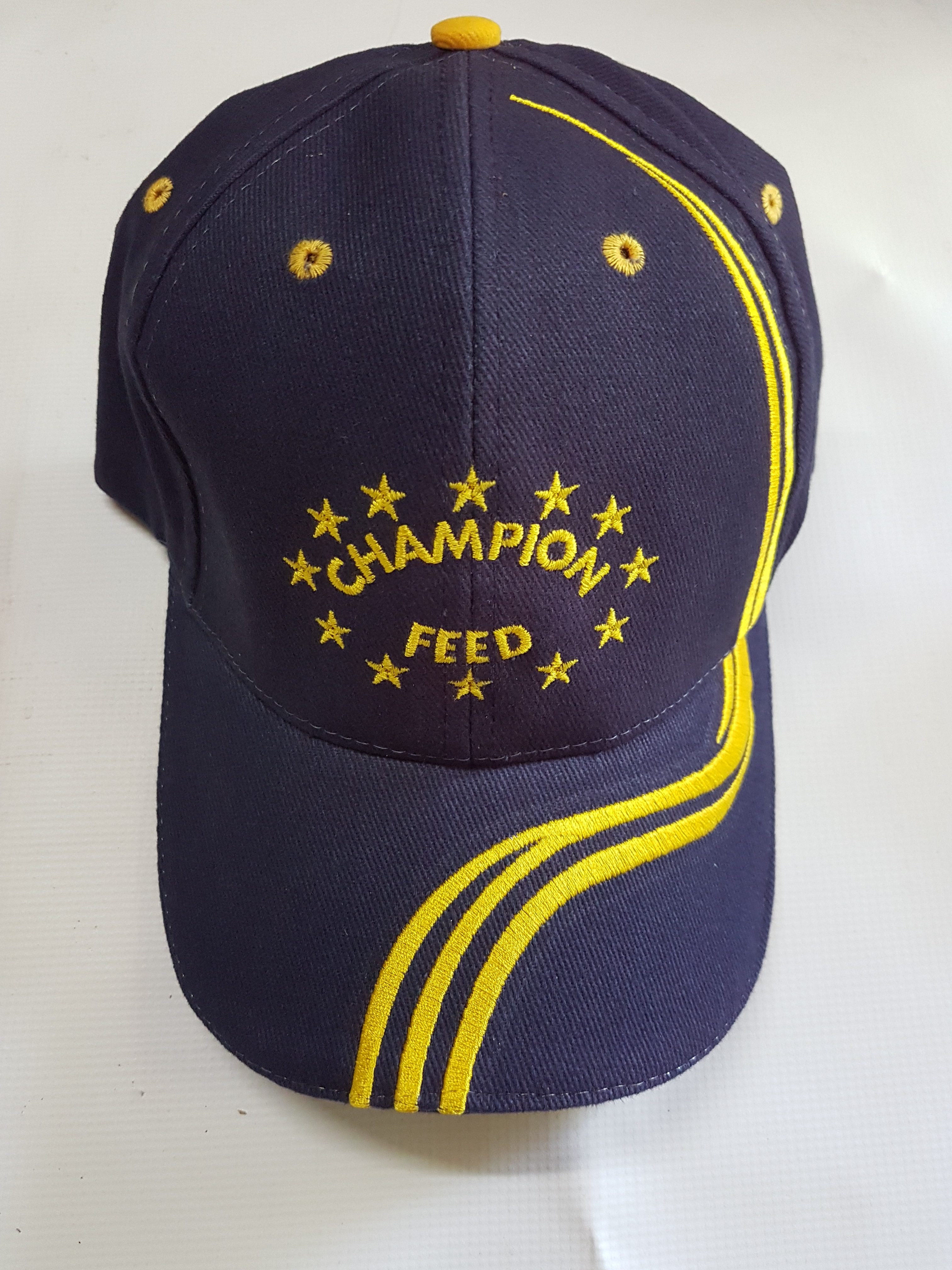 CHAMPION FEED Luxe Blue Cap Yellow Bord