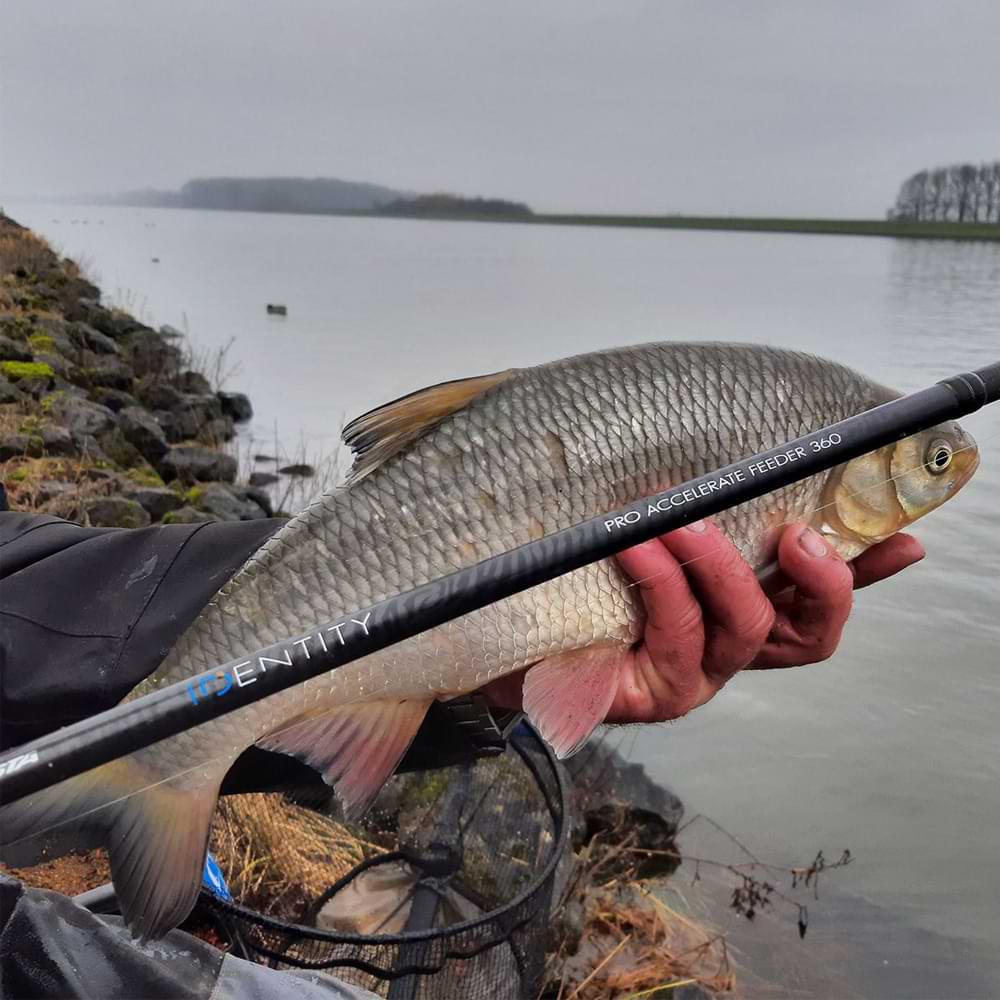 CRESTA IDentity Pro Accellerate Feeder 360cm 30-50g