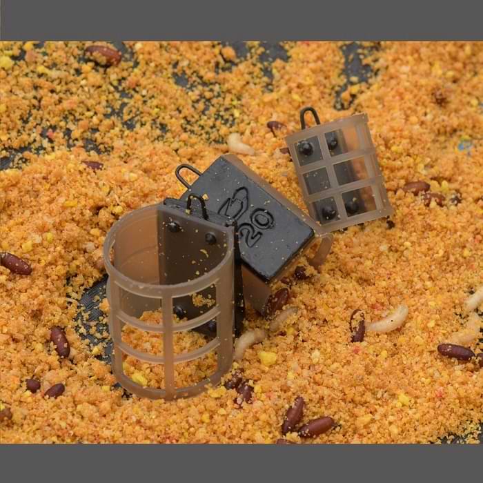 CRESTA Plastic Cage Feeder Medium