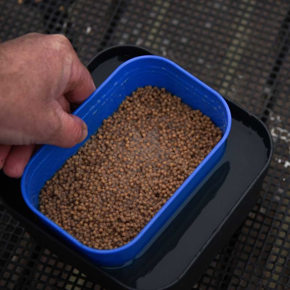 CRESTA Bait Strainer