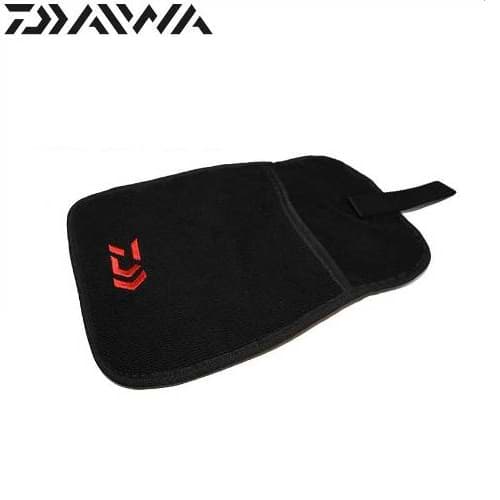 DAIWA Towel 30x20 cm