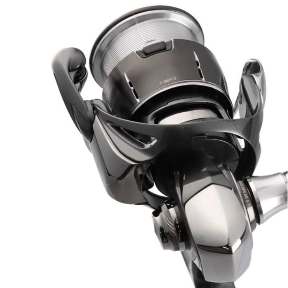 DAIWA 24 Luvias LT 4000-XH