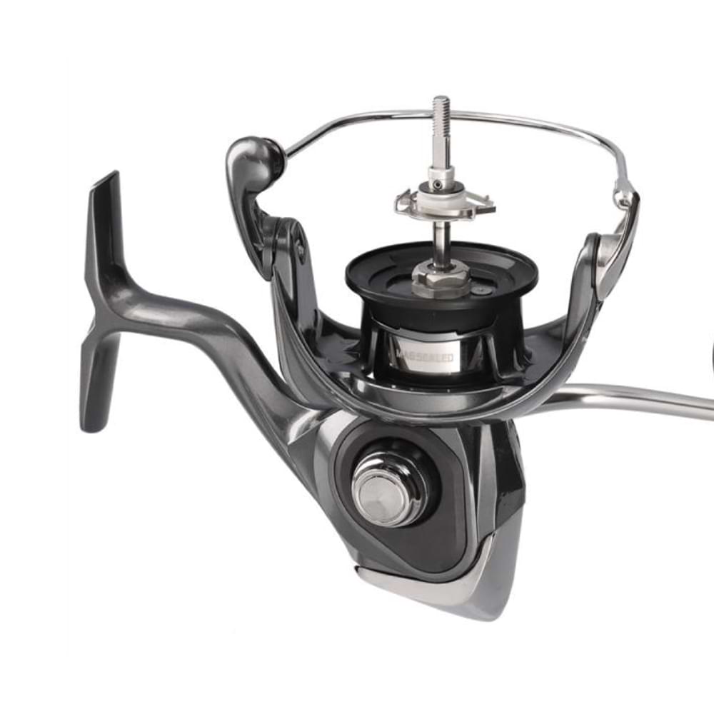 DAIWA 24 Luvias LT 4000-XH