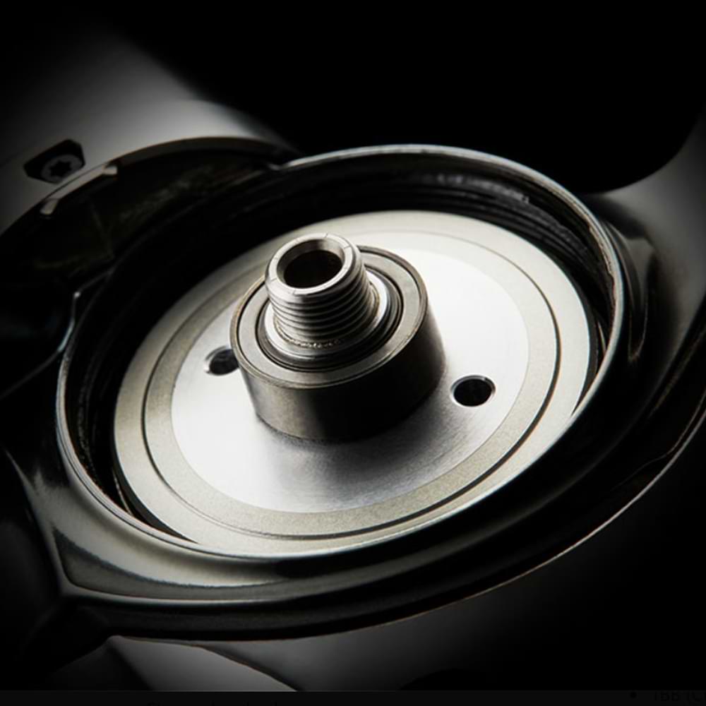 DAIWA 24 Luvias LT 4000-XH