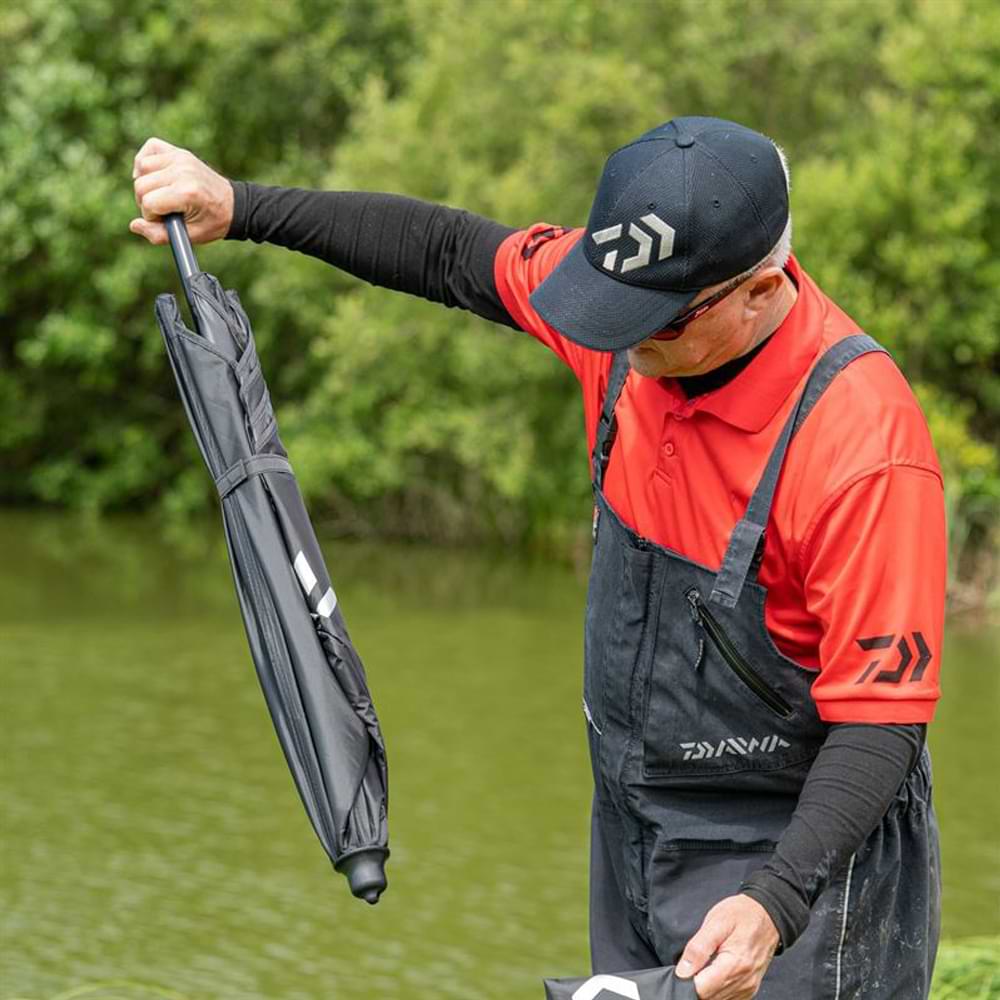 DAIWA System 36 Bait Brolly