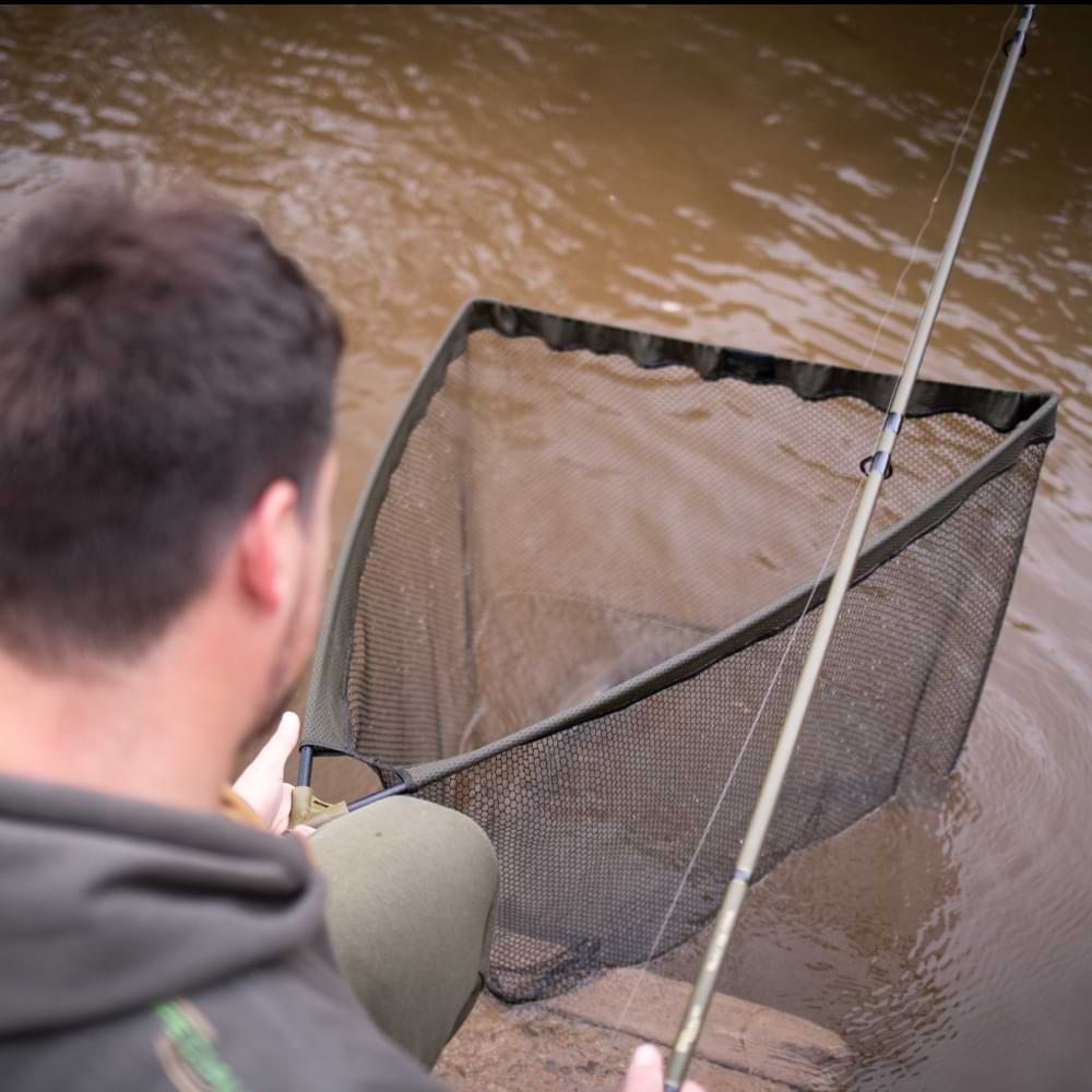 DRENNAN Specialist Triangle Net 32"