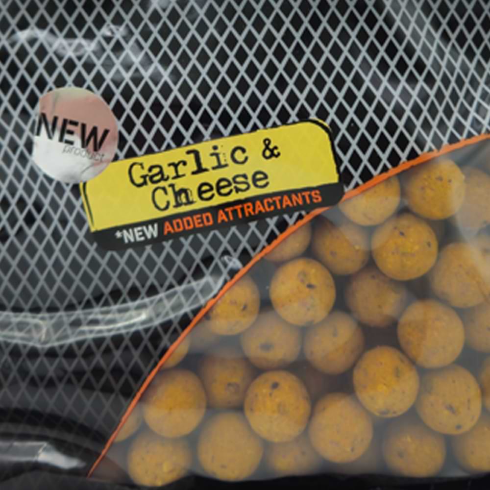 DYNAMITE BAITS Garlic and Cheese Carp Tec Boilies 20mm 1.8kg