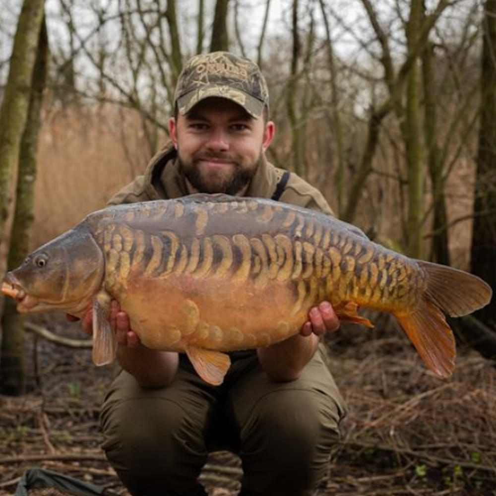 DYNAMITE BAITS Strawberry and Creme Carp Tec Boilies 20mm 1.8kg