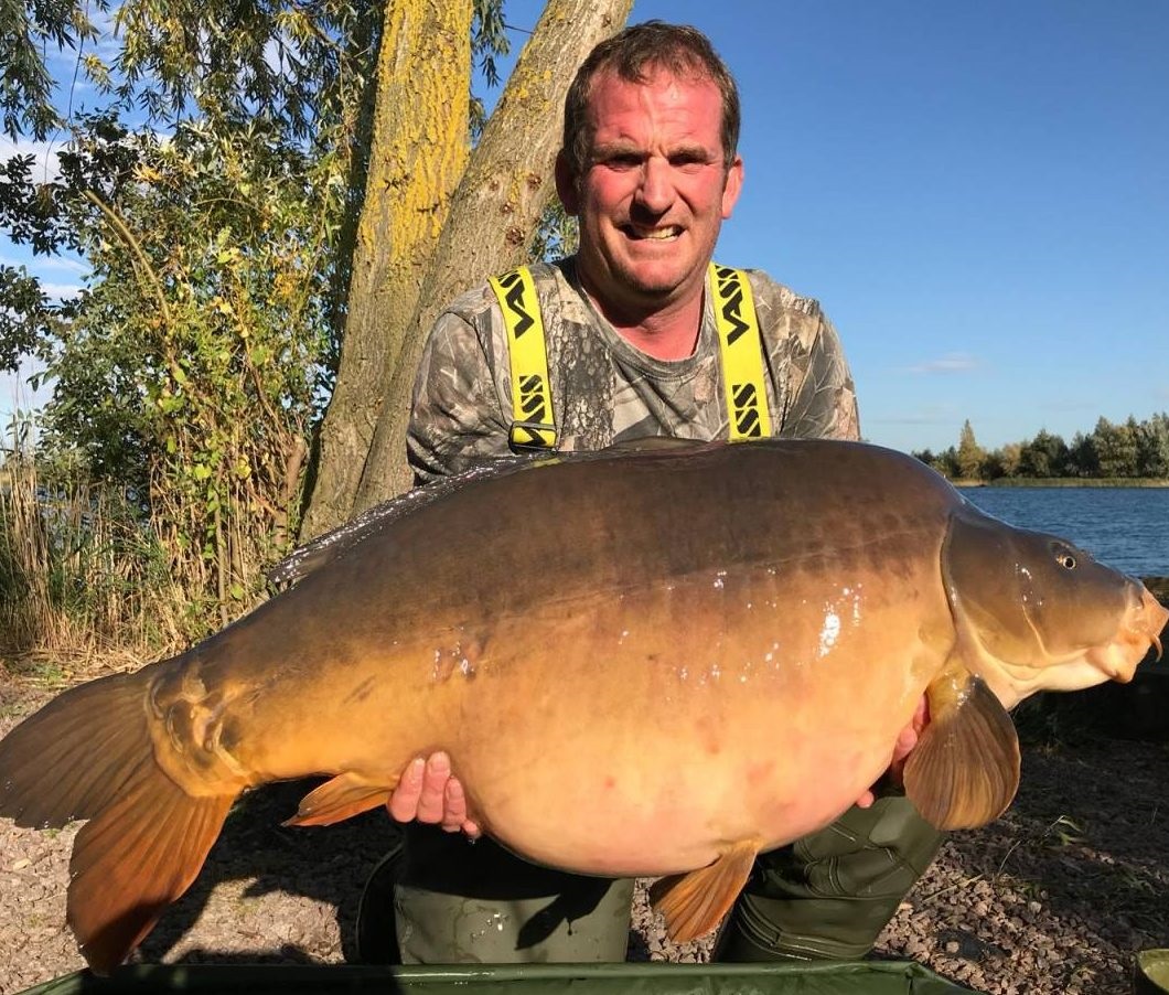 DYNAMITE BAITS Monster Tiger Nut Red-Amo Boilies