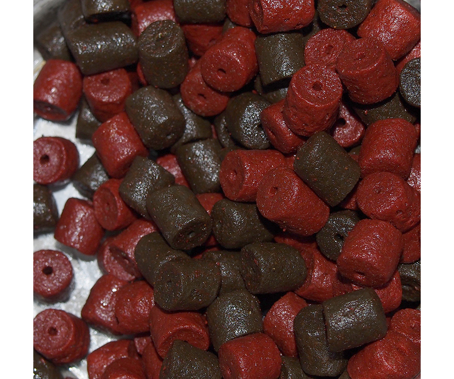 DYNAMITE BAITS Pre Drilled Pellets 8mm