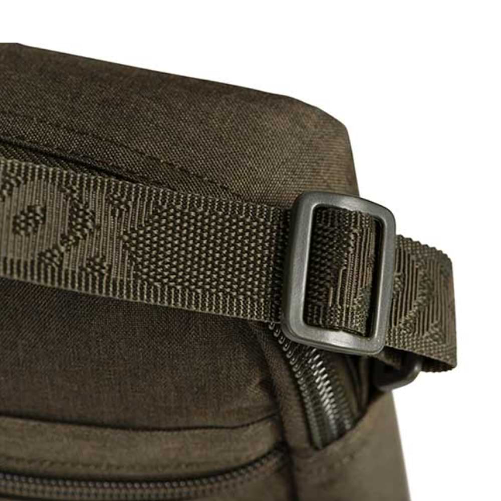 FOX Voyager Shoulder Bag