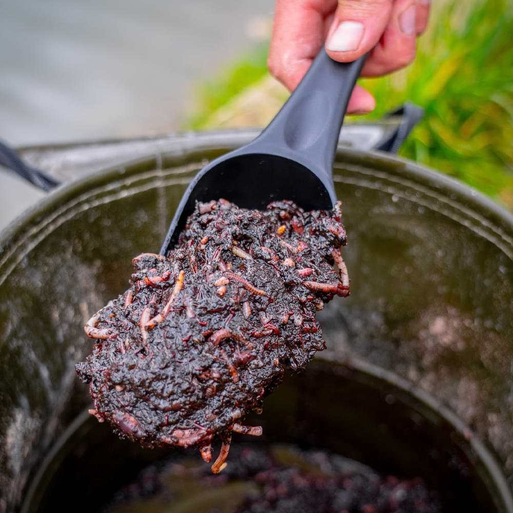 FOX Spomb Scoop Black