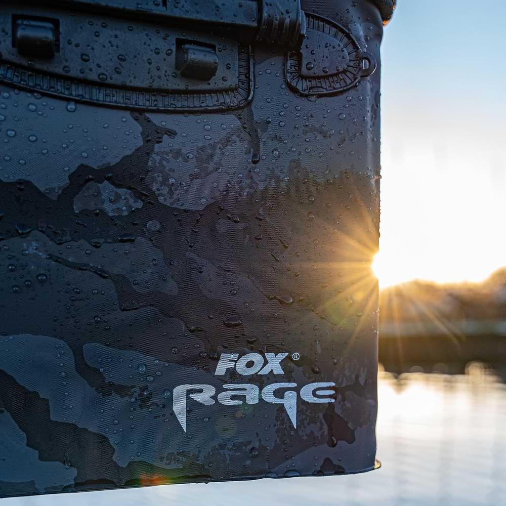 FOX RAGE Medium Camo Welded Bag