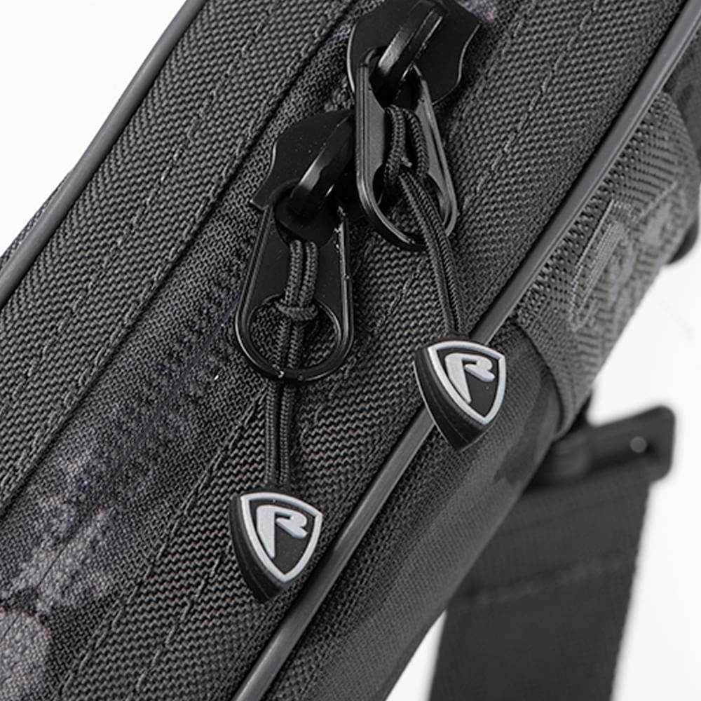 FOX RAGE Voyager Hard Rod Sleeve Single 1.3m