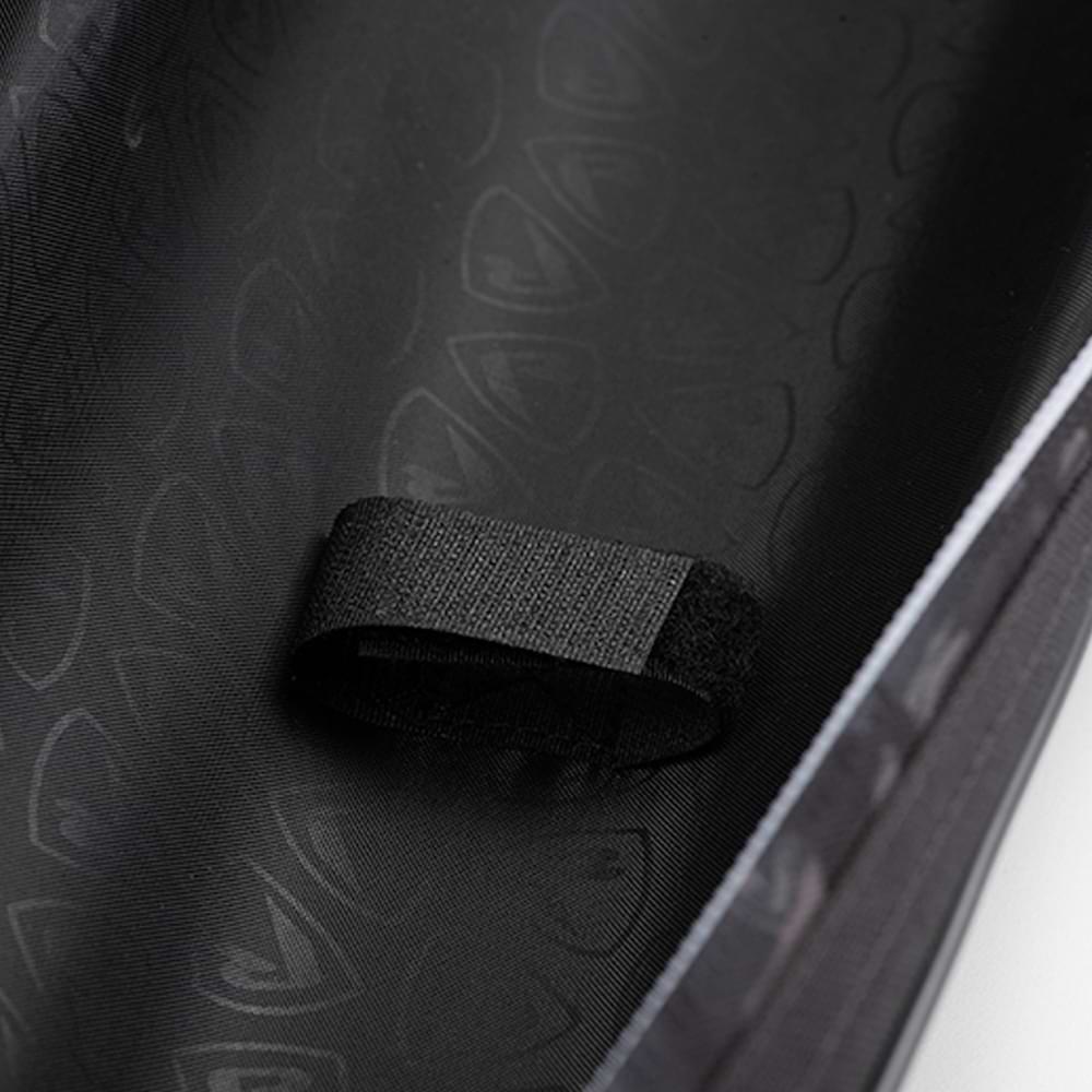 FOX RAGE Voyager Hard Rod Sleeve Single 1.3m