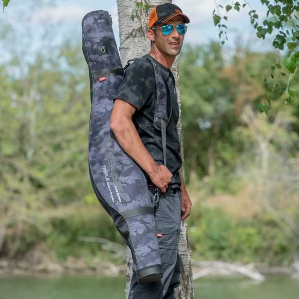 FOX RAGE Voyager Hard Rod Sleeve Triple 1.3m