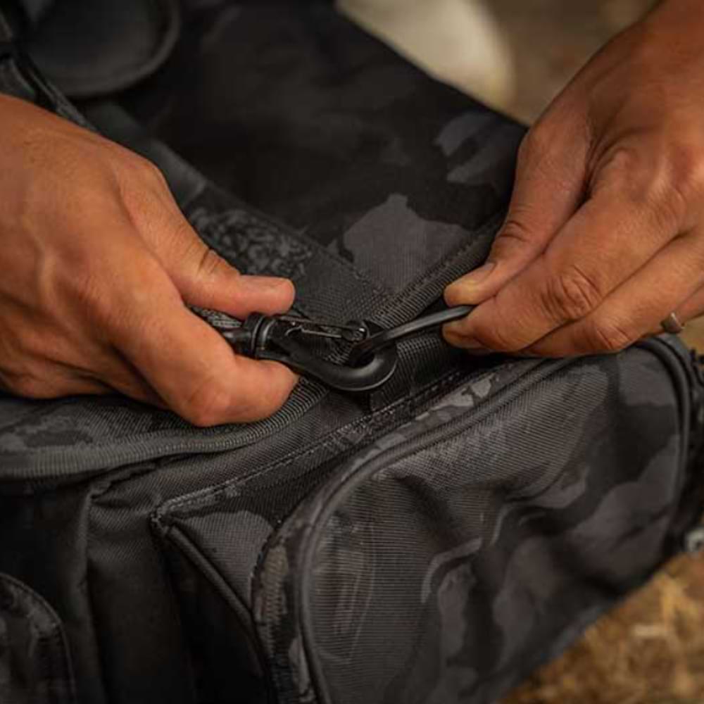 FOX RAGE Voyager Camo Large Carryall