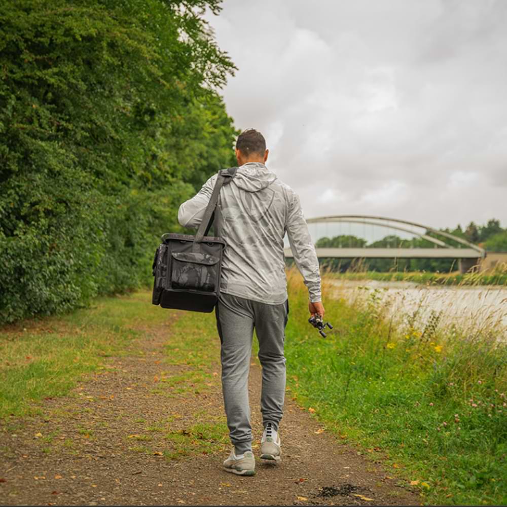 FOX RAGЕ Voyager Camo Moulded XL Carryall