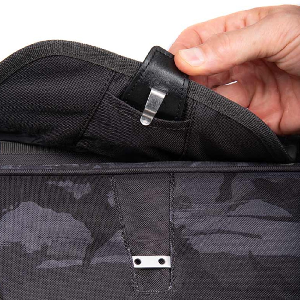 FOX RAGЕ Voyager Camo Moulded XL Carryall