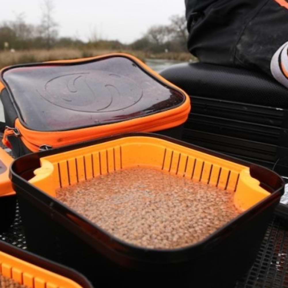 GURU Bait Box Orange 3.3 pint