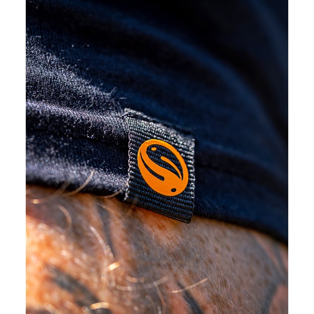 GURU Magnify Black Tee