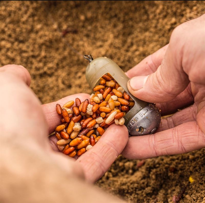 GURU X-Change Window Feeder