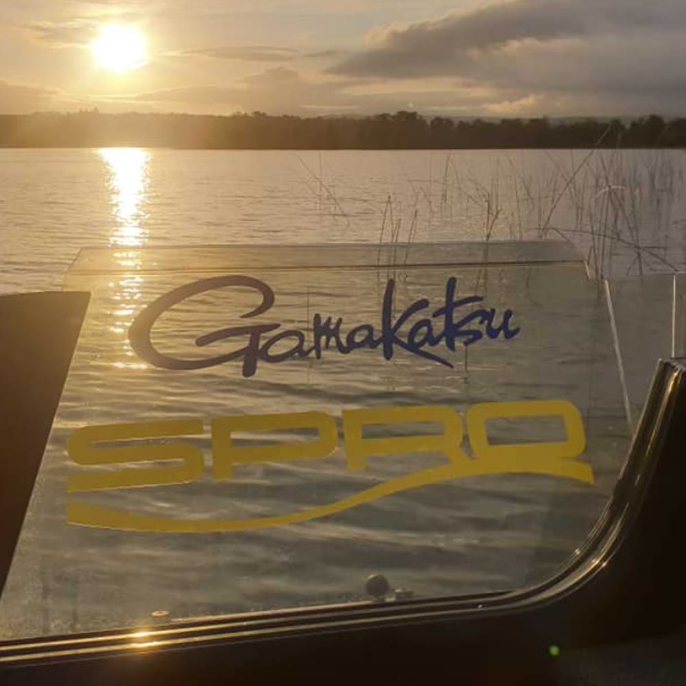 GAMAKATSU Boat Sticker White 14x46cm