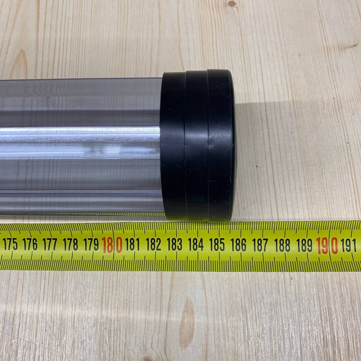 IGNESTI Tubo Prisma 185x6cm