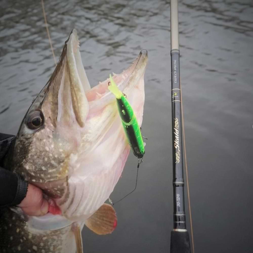 JACKALL Tiny Magallon 88SP 88mm 7.2g Suspending