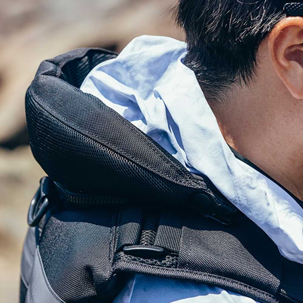 JACKALL CiAN Hollofil AIR RS Vest