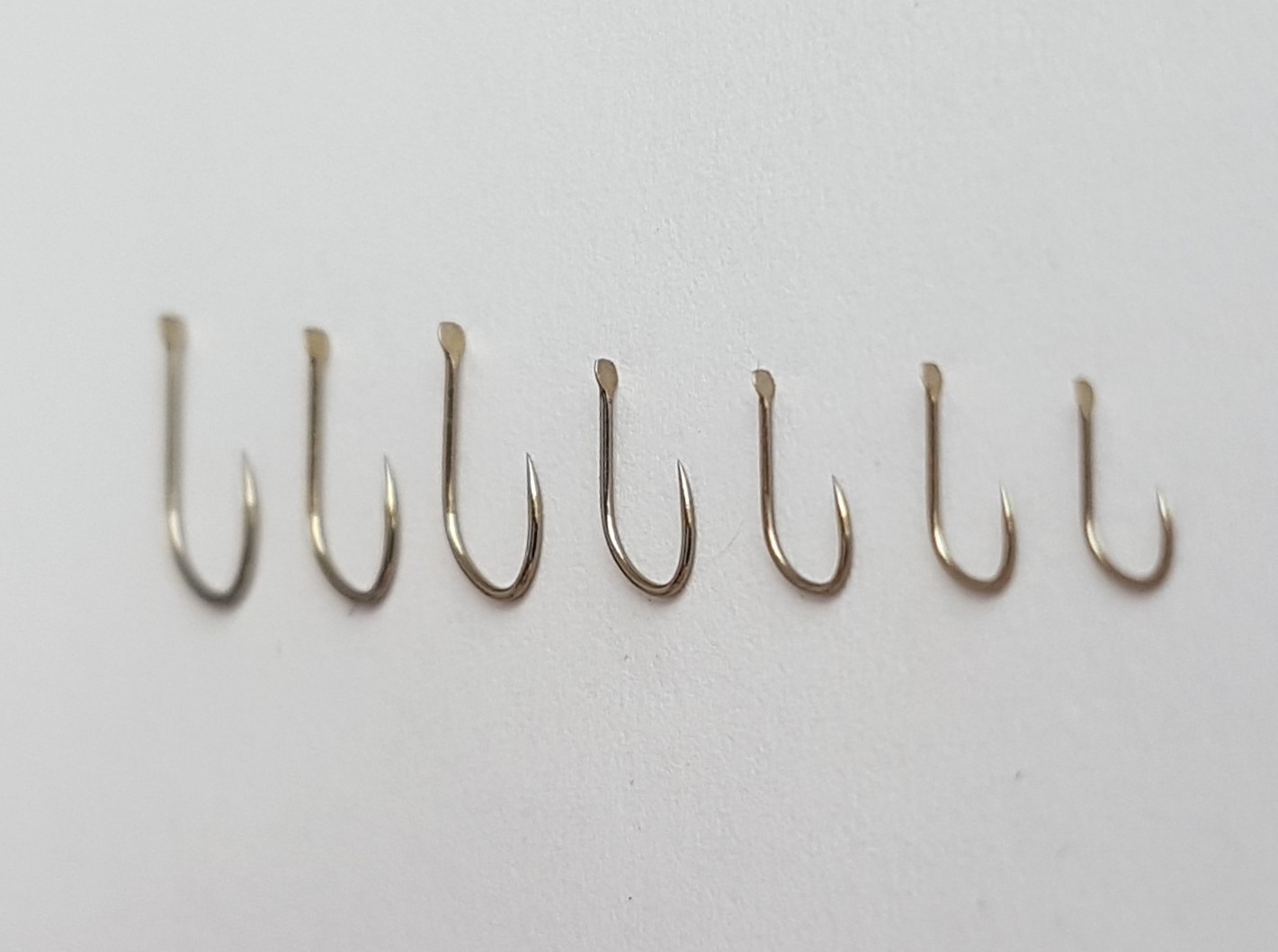 KAMASAN B911 Barbless Spade End