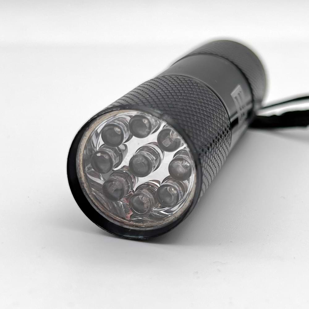 MF Flashlight UV