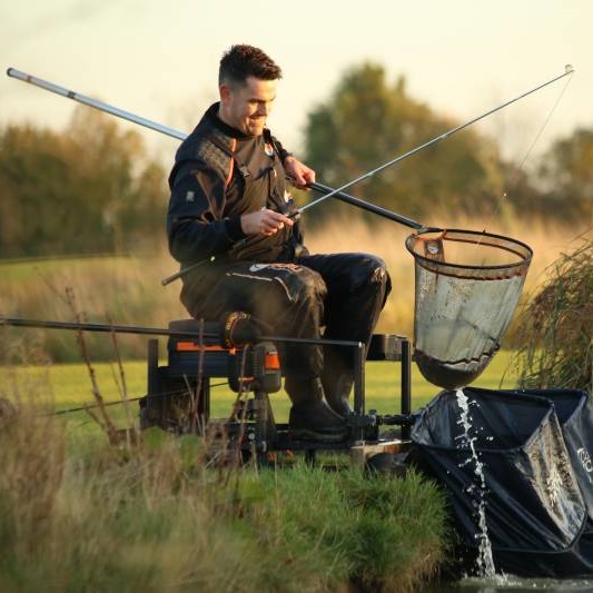 MAINLINE Match Activated Carp Ceel Pellets 1kg