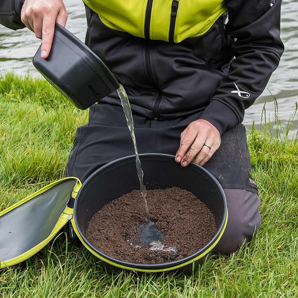 MATRIX Moulded EVA Bowls With Lid 7.5L