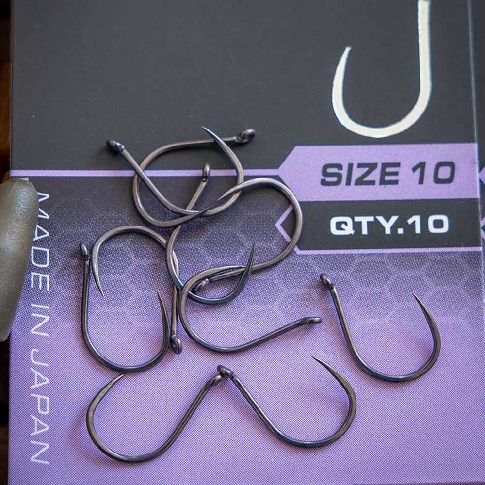 MATRIX X9 Carp Wide Gape Barbless Eyed